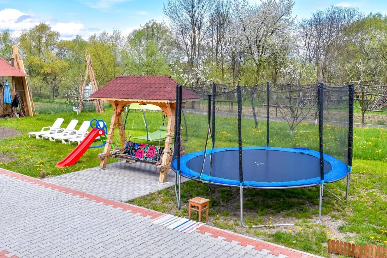 Casa Nely Hotell Sighetu Marmaţiei Exteriör bild